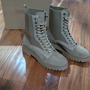 Steve Madden Kenny Taupe Suede With Gore Panels Boots Size 10 New in Box ❤️